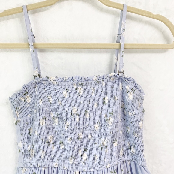 Hollister Floral Smocked Tiered Tie Back Midi Dress Sz S - Picture 4 of 14